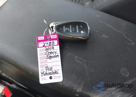 2019 Chevrolet Equinox Lt z USA, uszkodzony, nr VIN 2GNAXKEV5K6248763